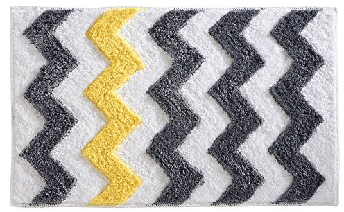 iDesign Chevron Duschvorleger, rutschfeste und schnelltrocknende Badmatte aus Microfaser-Polyester mit Zickzack-Muster, grau/gelb