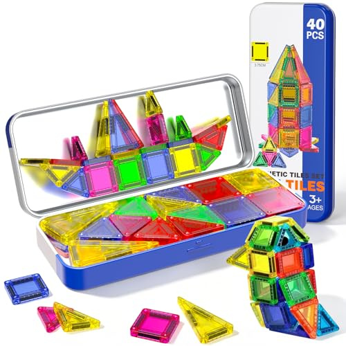 Construction Magnétique de Voyage Ultimes en Boîte Métallique de Voyage : 40 Pièces Mini Construction Magnétiques pour Enfants 4-8 Ans - Jeux Voiture Enfant Voyage & Activités de Voyage Robustes