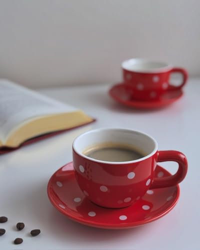 IB Home Juego de 2 tazas de café de lunares rojos y blancos con platillo, tazas de porcelana hechas a mano para té, capuchino espresso y café en un estilo retro. Resistente al calor y apto para