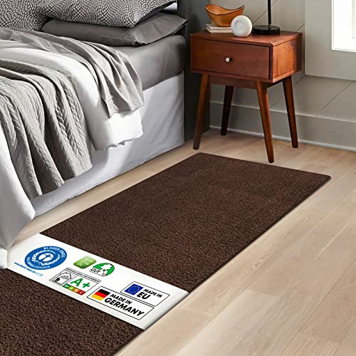 KARAT Alfombra de cama Barcelona – Shaggy borde de la cama – Alfombra para dormitorio salón – Alfombra mullida (80 x 160 cm, marrón oscuro)