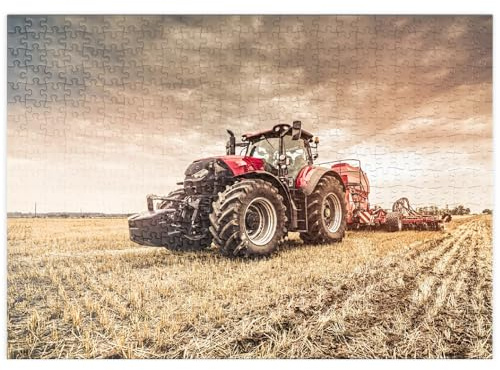 MyPuzzle Moderner roter Traktor bei der Einsaat - Premium 500 Teile Puzzle - MyPuzzle Sonderkollektion von Puzzle Galaxy