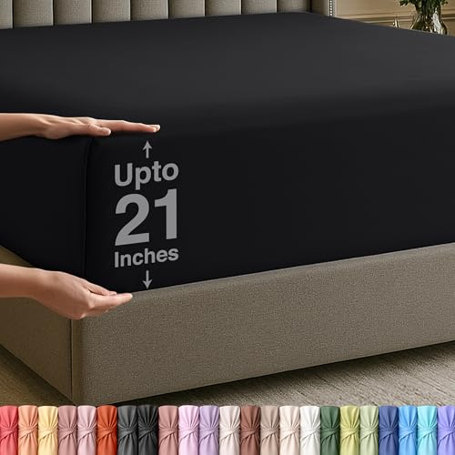 Utopia Bedding Extra Deep Pocket Queen Fitted Sheet, Fits up to 21 Inch Mattress - Hotel Luxury, Soft, Breathable and Comfy - Shrinkage and Fade Resistant - Easy Care – (Black)