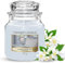 Yankee Candle Duftkerze im Glas (mittelgroß) | A Calm & Quiet Place | Brenndauer bis zu 75 Stunden