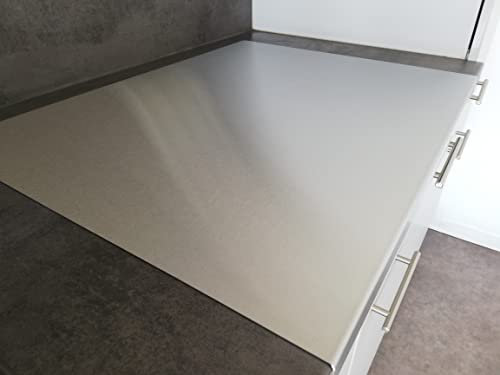 KOCH #82 Edelstahl Schneidebrett 70x54cm MIT hinterer Kantung - Knetbrett, Arbeitsplatte, Arbeitsfläche rostfrei, satinierte Oberfläche - Hygiene MADE IN GERMANY - incl. waschbarer Antirutschmatte!