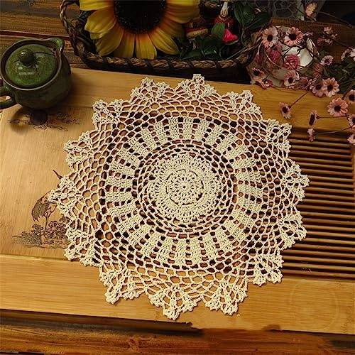 GIVBRO Napperons en dentelle Napperons ronds au crochet avec motifs floraux Nappe Dessous de verre rustiques en dentelle Tapis de vase pour mariage fête décoration de canapé Beige