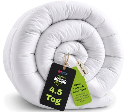 Lancashire Bedding 4.5 Tog Goose Feather & Down Duvet - Lightweight Summer Quilt - 85% Goose Feather & 15% Down Filling, 100% Cotton Down-Proof Cover, OEKO-TEX Certified Super King Duvet 260 x 220 CM