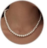 Elegant pärlhalsband för kvinnor, damer vita pärlhalsband med 8 mm konstgjorda pärlor, justerbar och kort, klassiskt pärlhalsband i vintagestil, perfekt som smyckesgåva för kvinnor och flickor,