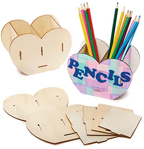Baker Ross FX498 Kit de pots à crayons en bois en forme de cœur – Lot de 3, kits de travaux manuels en bois pour la Saint-Valentin.