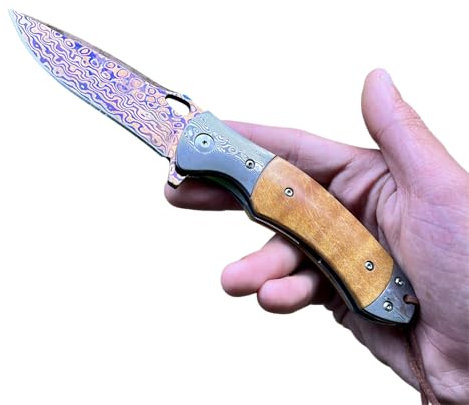 Obespina Couteau Pliant Artisanal Poche Damas Anodisé Damascus lame Tranchante Manche bois Collection Cadeau Homme liner lock titane camping forge artisanat edc exterieur