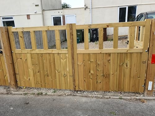 Wooden garden driveway gates, garden gates wooden 6ft 180cm High, Double Driveway Wooden Garden Gates, (180cm High x 360cm wide x 5cm Deep)