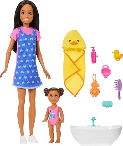 Barbie Skipper Babysitters Inc. Spielset mit brünetter Puppe, brünetter Kleinkind-Puppe, Badewanne und 6 Zubehörteilen, darunter eine Gummi-Ente, JJB43