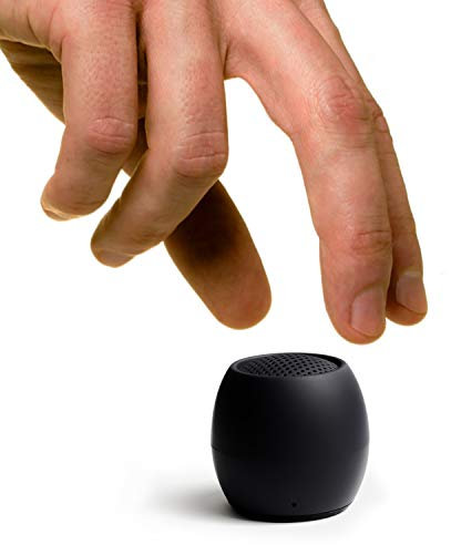 Boompods Zero Mini Bluetooth Lautsprecher - tragbarer Outdoor Lautsprecher, IPX6 Wasserschutz & 5 Std. Akkulaufzeit, Kabelloser Mini Musikbox mit Mikrofon & Selfie-Funktion für Reisen, Schwarz