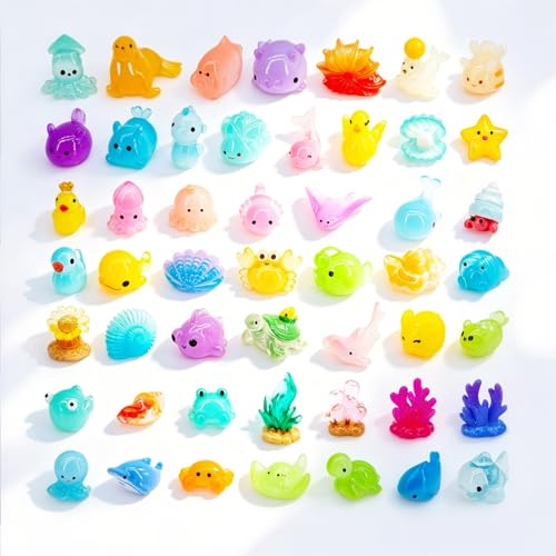 BORISCA 50 Pcs Animals Figures Mini Resin Animals Mixed, Cute Smoot Luminous Sea Mini Resin Animals for DIY Fish Tank Potted Micro Fairy Garden Dollhouse