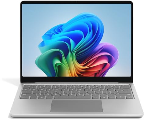 Microsoft Surface Laptop | Copilot+ PC | 13” LCD Touchscreen | Snapdragon® X Plus | 16GB RAM | 512GB Speicher | Neuestes Modell | Platin