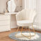 Hellove Schminktisch Stuhl aus Samt, Schminkstuhl Muschel Stuhl mit Gold Metallbeinen, Beige Vanity Sessel, Elegant Loungesessel, Armlehnstuhl für Schlafzimmer & Wohnzimmer
