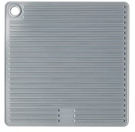 mastrad - Manique Carrée en Silicone - Protection Chaleur Jusqu’à 250 °C - Antidérapante & Souple - Utilisation Manique Ou Dessous De Plat - 18x18 cm - Gris