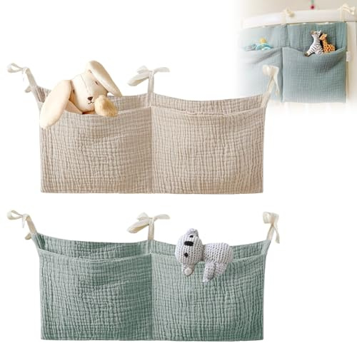 Lot de 2 Sac Rangement pour Lit Bébé, Suspendu Organisateur de Couches avec 2 Poches Sac de Rangement Suspendu Lit Bebe pour Stocker des Vêtements Couches Biberons Jouets(Gris + Blanc Laiteux)