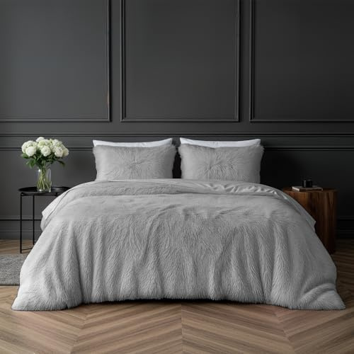 Sleepdown Fleece Luxury Long Pile Faux Fur Silver Super Soft Easy Care Duvet Cover Quilt Bedding Set with Pillowcases - King (220cm x 230cm)