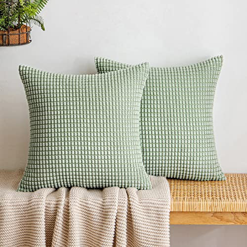 EMEMA Kordsamt Kissenbezug Granulat Dekorative Sofakissen Dekokissen Kissenbezüge Couchkissen Kissenhülle Weich Kissen Bezug Zierkissen für Sofa Couch Wohnzimmer 2er Set 40x40 cm Bohnengrün