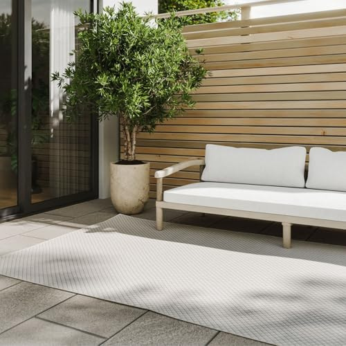 benuta Basic In- & Outdoor Teppich Lou - Weiß 160x230 cm - Wetterfest & UV-beständig - Multifunktional für Balkon, Terrasse, Garten - Küchenteppich & Wohnzimmerteppich - Pflegeleicht Robust