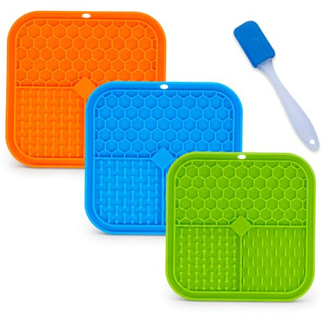 2 Pack Dog Lick Mat, BPA-Free Silicone Lick Mats for Puppies and Cats with Strong Suction Base, Spreading Spatula and Slow Feeder Surface for Calm Feeding (15CM, 2-Pack - Blue & Green)
