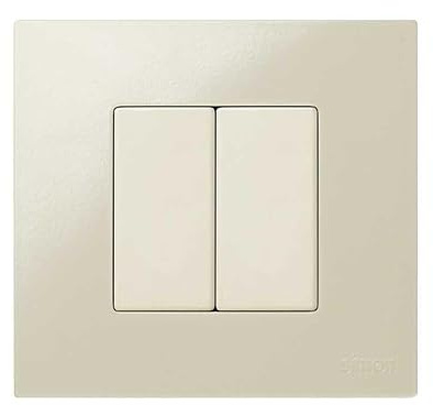 Placca cieca 27800-31 color avorio, dimensioni standard, ideale per coprire scatole elettriche e migliorare l'estetica negli impianti elettrici.