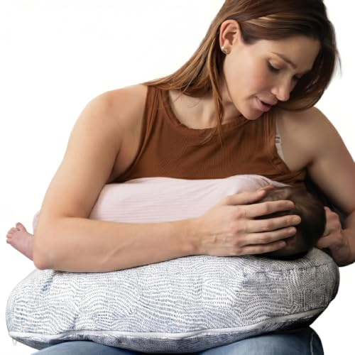 Boppy Almohada de lactancia, almohada verificada y segura con relleno más suave para un apoyo cómodo, funda para lavar y secar a máquina, materiales no tóxicos, corriente moteada azul