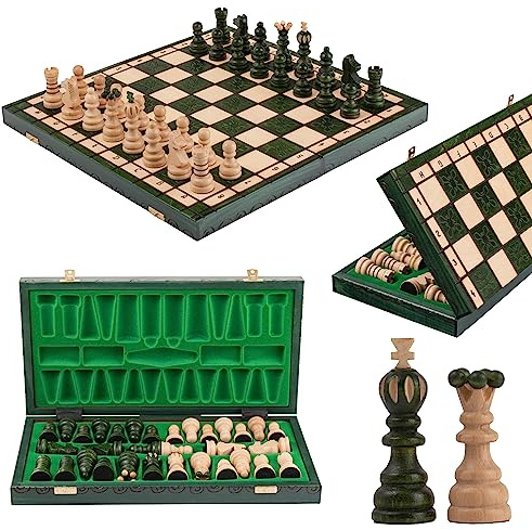 Master of Chess Schackbräde i Trä Med Schackpjäser 42 cm - Handgjort Reseschackspel Som Är Vikbart - Litet Schackspel för Barn och Vuxna