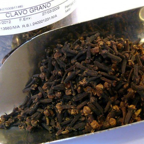 CLAVO EN GRANO - bolsa 1/2 k