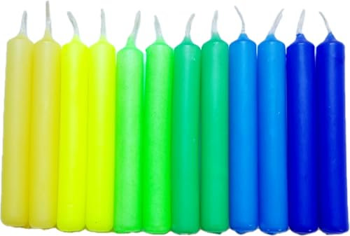 GLOWYBOX 12 Stück Geburtstagskerzen für Kerzenring Kerzen für Kindergeburtstag bunte Kinderkerzen Geburtstagszug Minikerzen bunt Baumkerzen bunt neon dip Dye Kerzen Regenbogen Set gelb/grün/blau