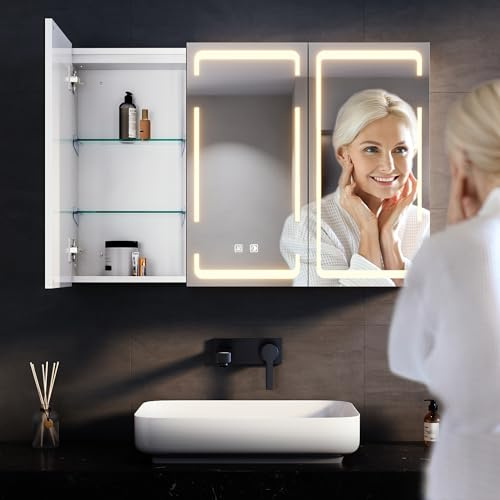 SONNI LED Spiegelschrank Bad und Steckdose 90 x 60 cm, 3 Türiger Metall Spiegelschrank mit Touch-Schalter, 3 Lichtfarben + Defogging, Kabelloses Scharnier Design Weiß Badezimmer Medizinschrank