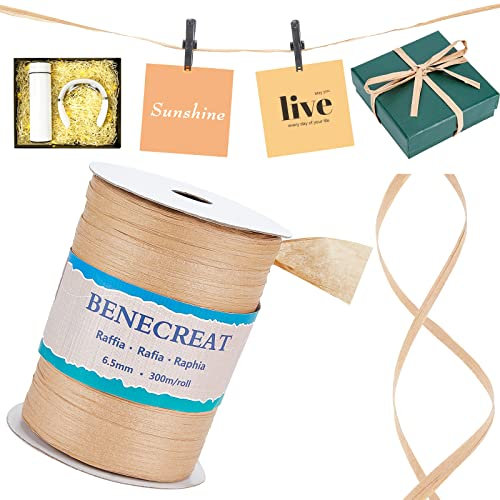 BENECREAT 300m/328 Yards 6.5mm Breite Raffia Garn Raffia Paper Craft Ribbon Packing Twine für Festival Weihnachtsgeschenke DIY Dekoration und Weberei, Tan