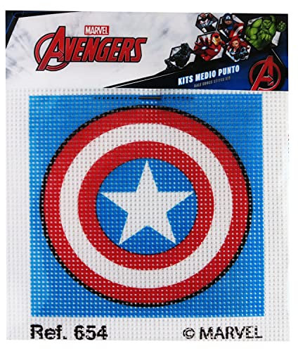 Haberdashery Online Kit punto croce per bambini, Captain America. Kit mezzo punto 18x15 cm. Kit ricamo a mano prestamato con filo e ago