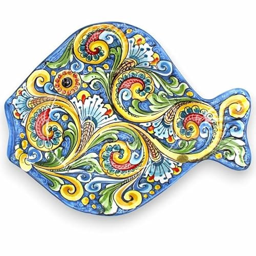 SICILIA BEDDA CAPACI Vassoio Pesce Piatto da Portata in Ceramica Caltagirone, L 40 x 30 cm ca. Decoro Barocco Multicolore, Fondo Blu