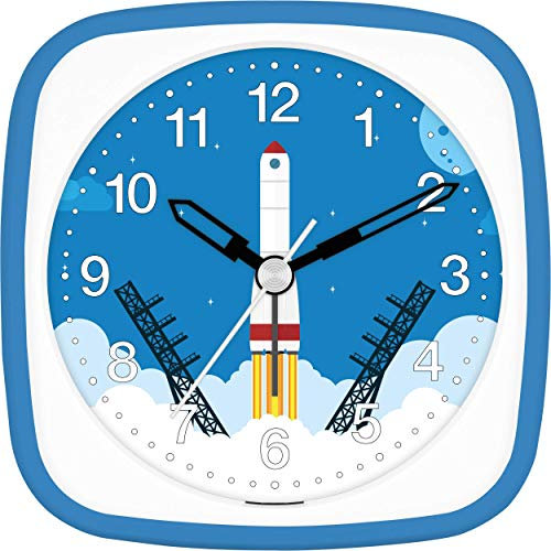 Eurotime Wecker Jungen Rakete, Kinderwecker, Blau, Kunststoffgehäuse und Kunststoffglas, geräuscharmer Wecker, ohne Ticken, mit Licht und Weckwiederholung, 27136-08