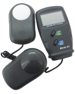 Ajusta la luz perfecta donde sea con el LUXÓMETRO PORTÁTIL. Mide con precisión, ideal para fotógrafos y diseñadores. Su diseño compacto mejora tus proyectos al instante.