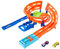 Hot Wheels Spielzeugauto-Trackset, Steilkurven-Rennstrecke, 2 Spielzeugautos im Maßstab 1:64, einfache Aufbewahrung, HTK17, HTK17