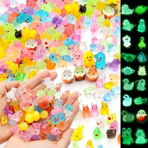 Makorobi 119PCS Mini Luminous Resin Animals, 18 Styles Tiny Resin Miniature Mini Little Small Plastic Animals Figures Glow in the Dark for Micro Landscape Fairy Garden Aquarium Dollhouse Decor