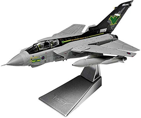 CAZARU Military Fighter Alloy Druckgussmodell, Panavia Tornado GR4 Fighter RAF-Modell im Maßstab 1/72, Spielzeug für Erwachsene und Dekorationen, 9,5 Zoll x 4,7 Zoll