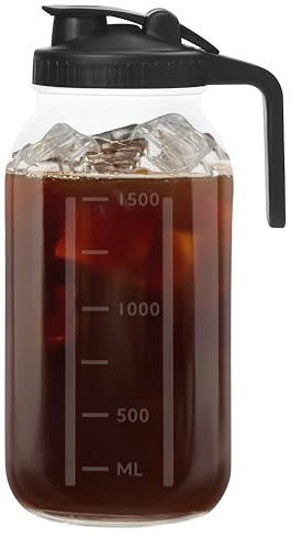 Winter Shore Glaskaraffe mit Spout Lid 2 Liter - Auslaufsichere, Große Karaffe Glas mit Deckel & Ausgießer für Wasser, Saft, Tee, Milch, Kaffee - Lebensmittelecht, Robust, mit Breiter Öffnung & Griff