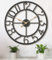 Pytha Sight Riesen Wanduhr Groß XXL Wanduhren Modern Wohnzimmer,60cm Grosse Schwarz Vintage Industrial Metall Ohne Tickgeräusche Wanduhr mit Arabischen Ziffern für Küche,Büro,Esszimmer