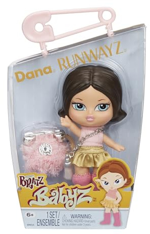 Bratz Muñeca Babyz Runwayz - Dana - 1 Muñeca de Moda Coleccionable con un Elegante Conjunto, Muñeca bebé con un Collar Que Sirve de Llavero - Juguete Infantil - para Mayores de 6 años