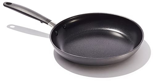 OXO Good Grips Hard Anodized 24 cm Frying Pan Skillet,3-Layered German Engineered Non-Stick Coating,Stainless Steel Handle with Non-Slip Silicone,Induction,Oven safe up to 200°C,Dishwasher Safe,Black