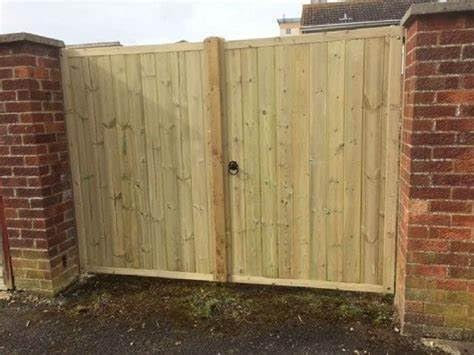 6ft High Double Wooden Garden Driveway Gates 300cm Wide Cottage Style Gate for Garden Entrances 5cm Deep