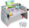INSAT - Mesa Coche niños - Bandeja Coche niños para Viaje - Mesa Coche niños Asiento Trasero - Plegable Impermiable - Incluye Accesorios Infantil - Hojas para Colorear - 6 Rotuladores de Colores