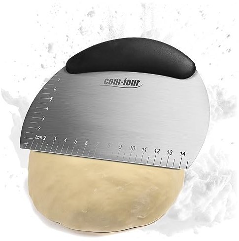 COM-FOUR® Premium Teigspatel, Teigabstecher aus Edelstahl, Teigschneider mit Kunststoffgriff, Teigschaberkante, Dough-Cutter mit abrundeten Seiten, Küchenspachtel (1 Stück - silberfarben - halbrund)