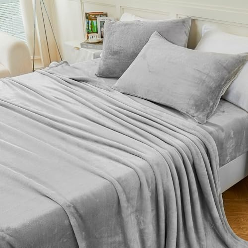 YIYEA Fleece Sheets, Luxury Ultra Soft Fuzzy Bed Sheets Set, Fluffy Plush Velvet Bedding for Fall Winter, Cozy Warmth and No Shedding, 4PC, Full, Light Gray