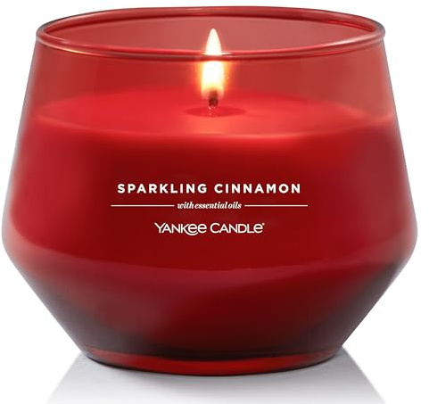 Yankee Candle Studio Candele Profumate | Candela Media Sparkling Cinnamon | Lunga Durata 35-50 Ore | Elegante Design in Vetro con Cera Viola | Regalo Perfetto per Donna, Mamma e Nozze