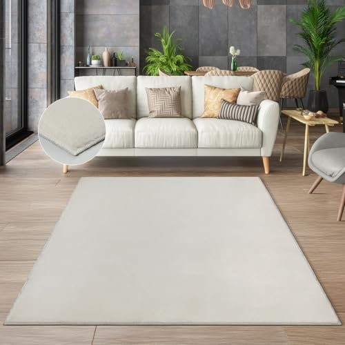 the carpet Cosy kuschelig Warmer Fellteppich, weich und elegant, waschbar und Fußbodenheizung geeignet, Öko-Tex Zertifiziert, Creme, 117 x 160 cm