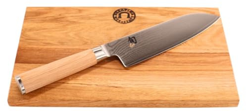 Kai Shun Classic White Geschenkset – Santoku Damastmesser 18 cm ultrascharf + handgefertigtes Eichen Schneidebrett 30x20 cm – Premium Küchenmesser Set für Profi & Hobbyköche